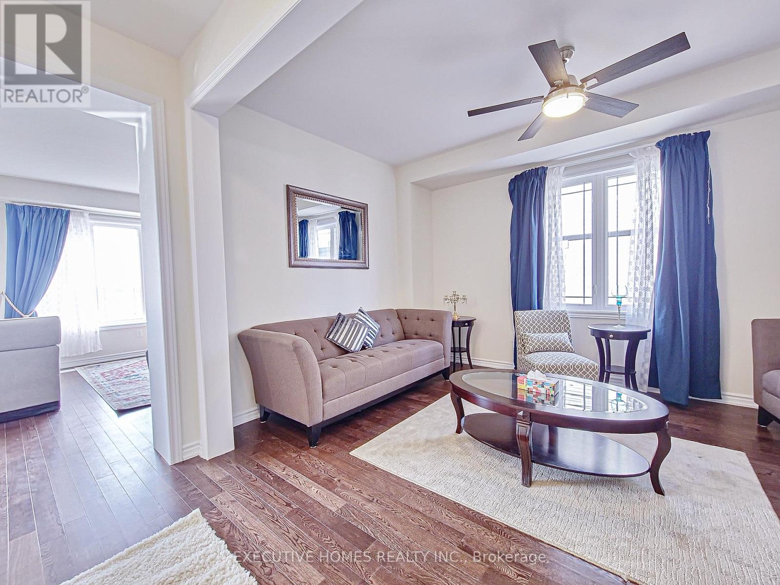 Photo 28 of 110 Explorer Way, Thorold ON