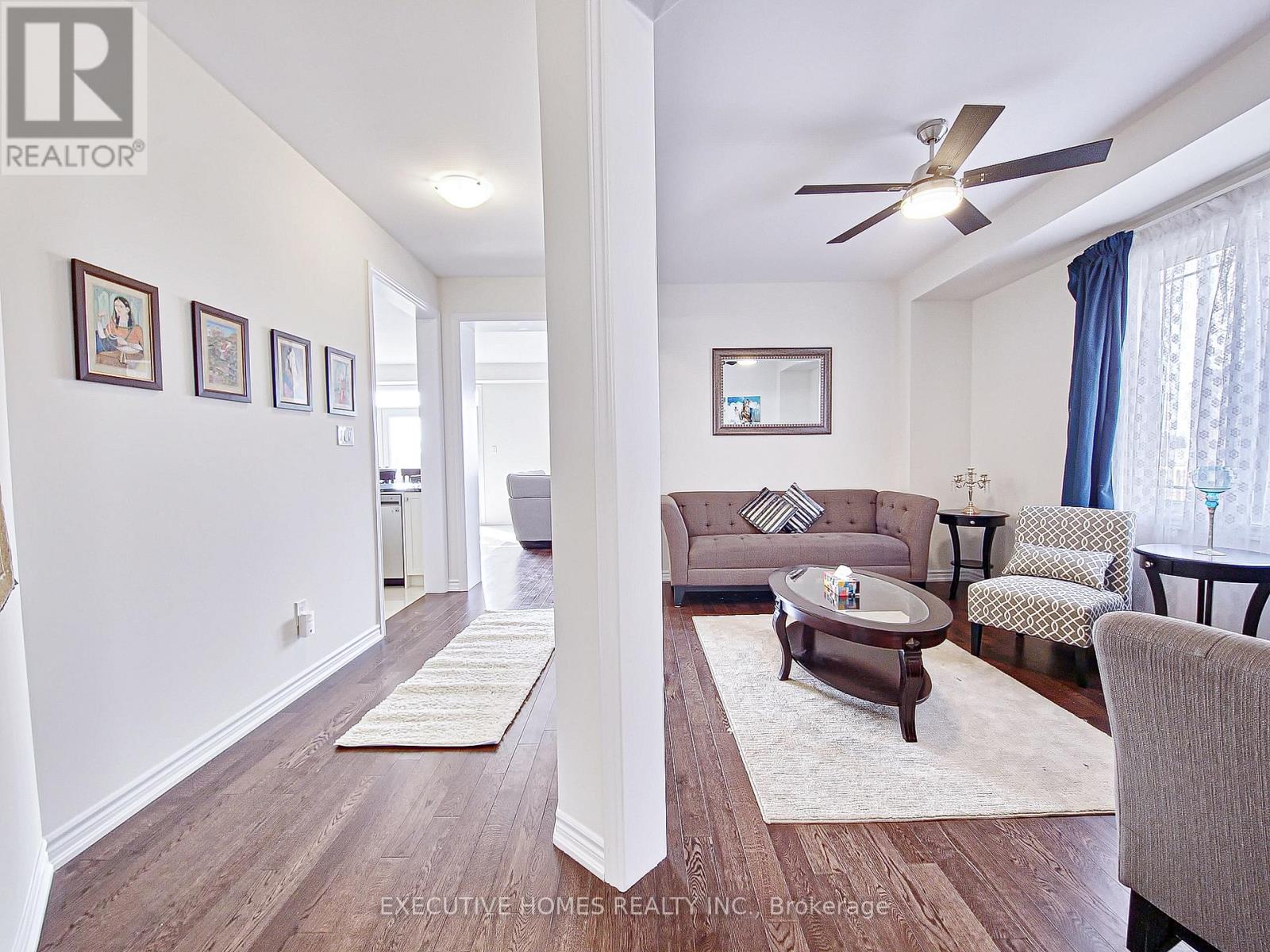 Photo 47 of 110 Explorer Way, Thorold ON