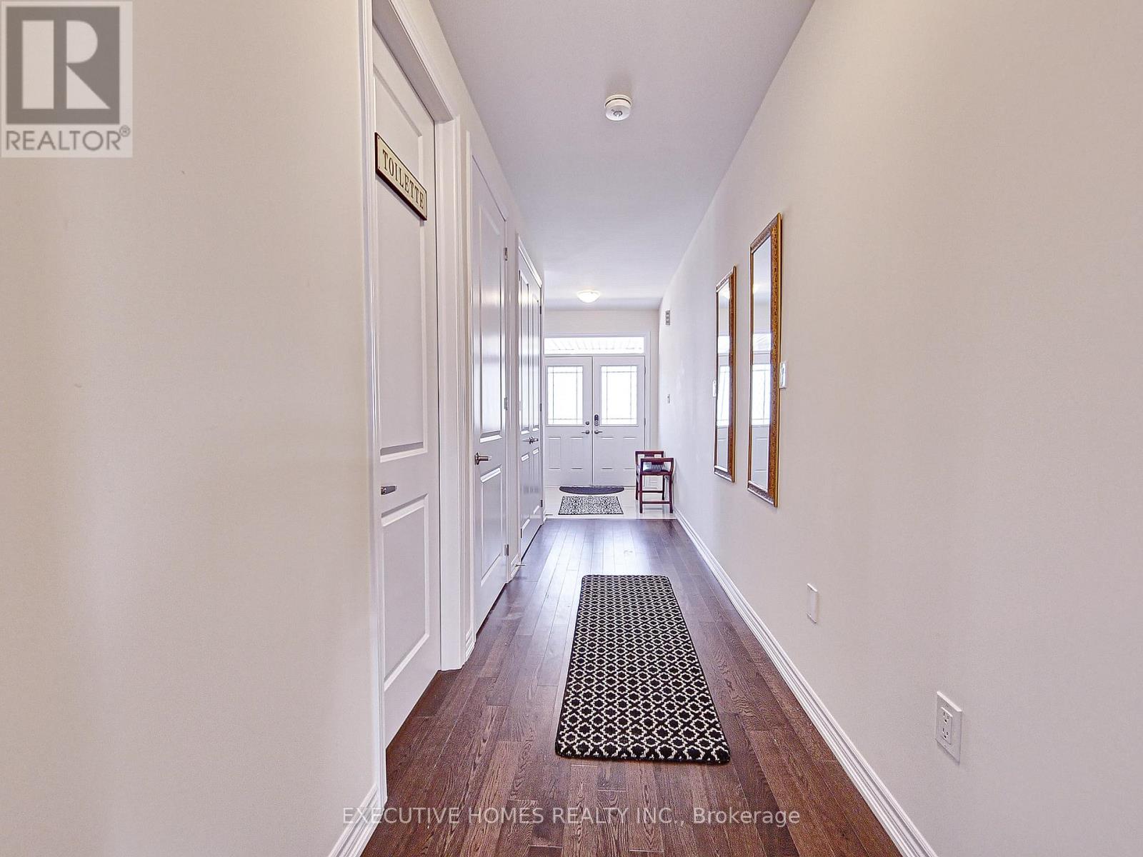 Photo 39 of 110 Explorer Way, Thorold ON