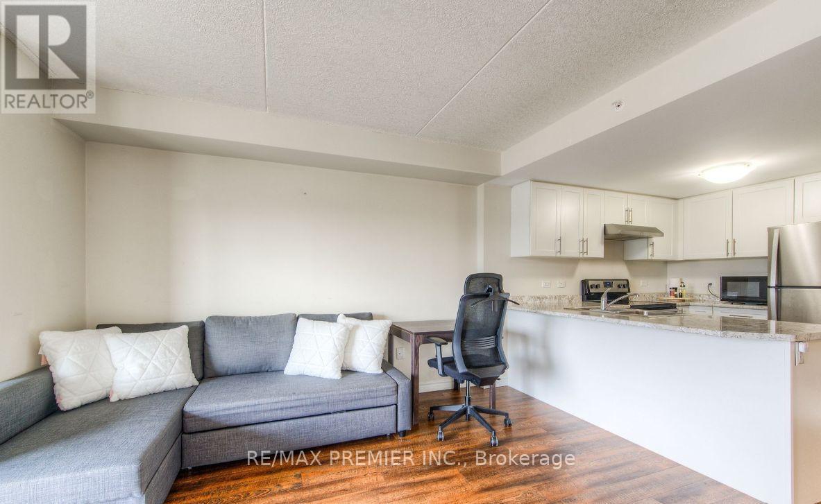 Photo 6 of 515 7 Kay Crescent, Guelph ON