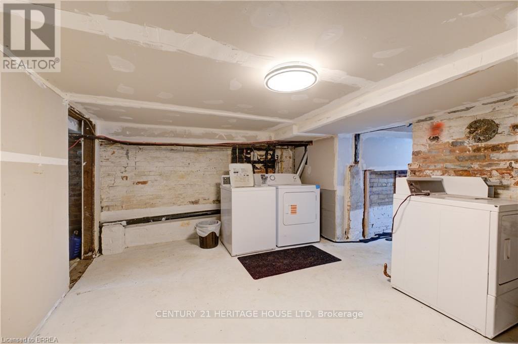 Photo 37 of 174 Darling Street, Brantford ON