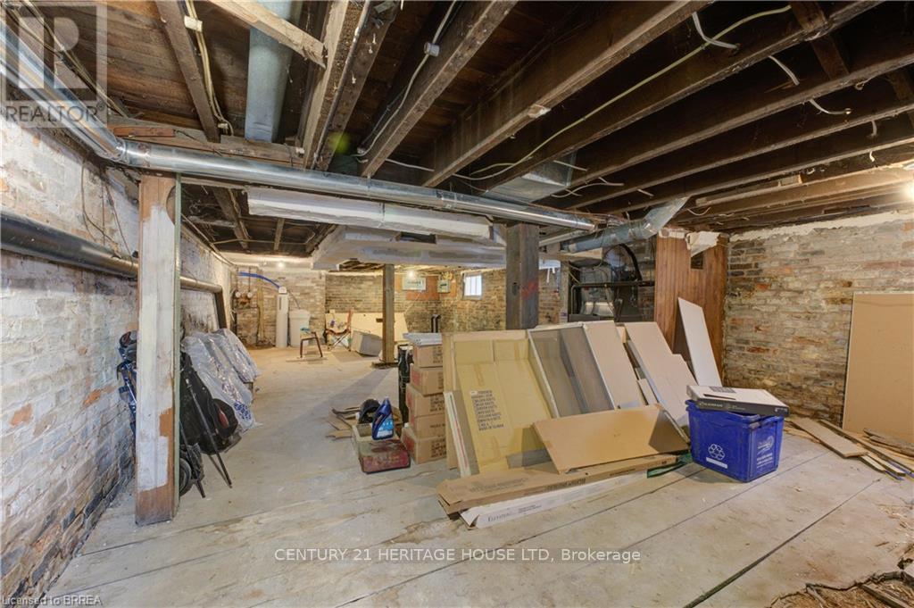 Photo 11 of 174 Darling Street, Brantford ON