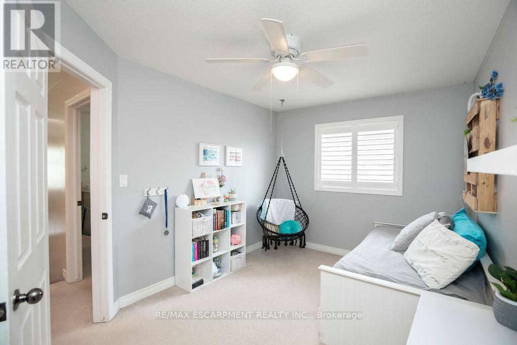 Photo 21 of 15 Meadowbank Drive, Hamilton ON
