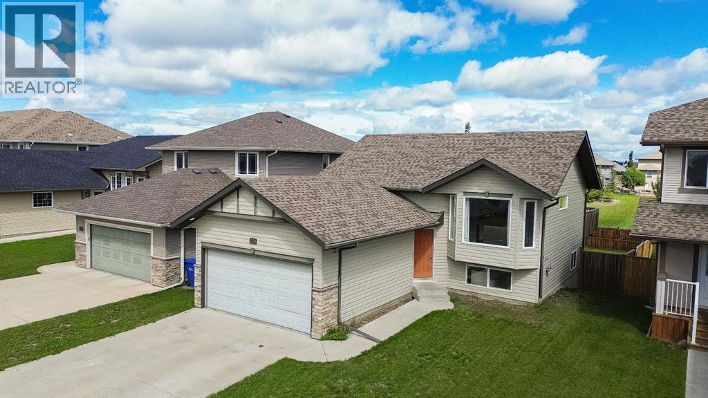 Photo 31 of 130 Larsen Crescent, Red Deer AB