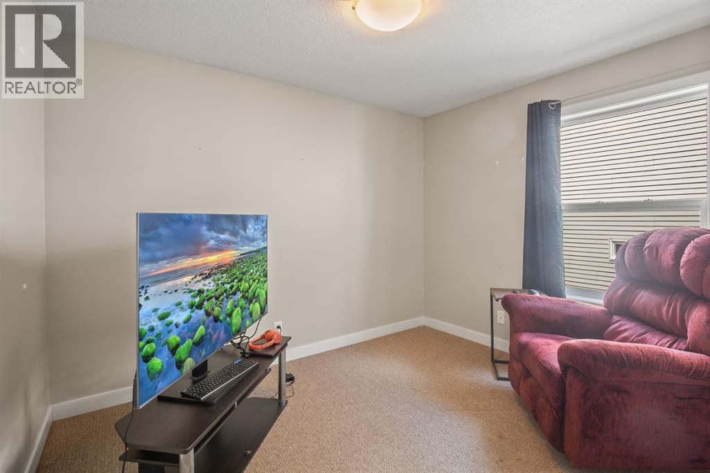 Photo 34 of 130 Larsen Crescent, Red Deer AB
