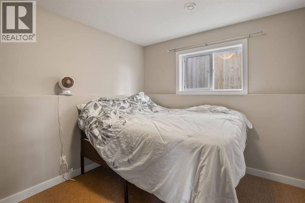Photo 4 of 130 Larsen Crescent, Red Deer AB