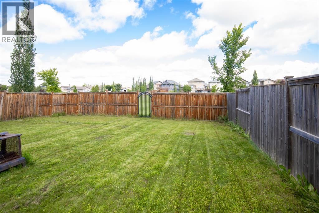 Photo 27 of 130 Larsen Crescent, Red Deer AB