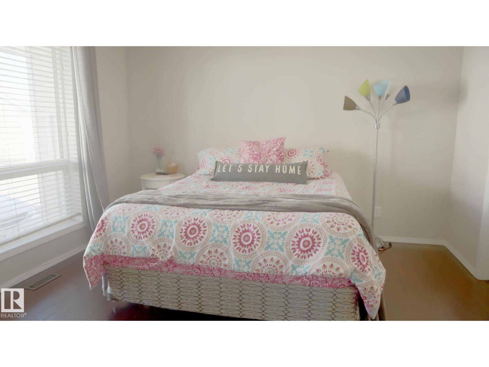 Photo 14 of 49 10909 106 St Nw, Edmonton AB