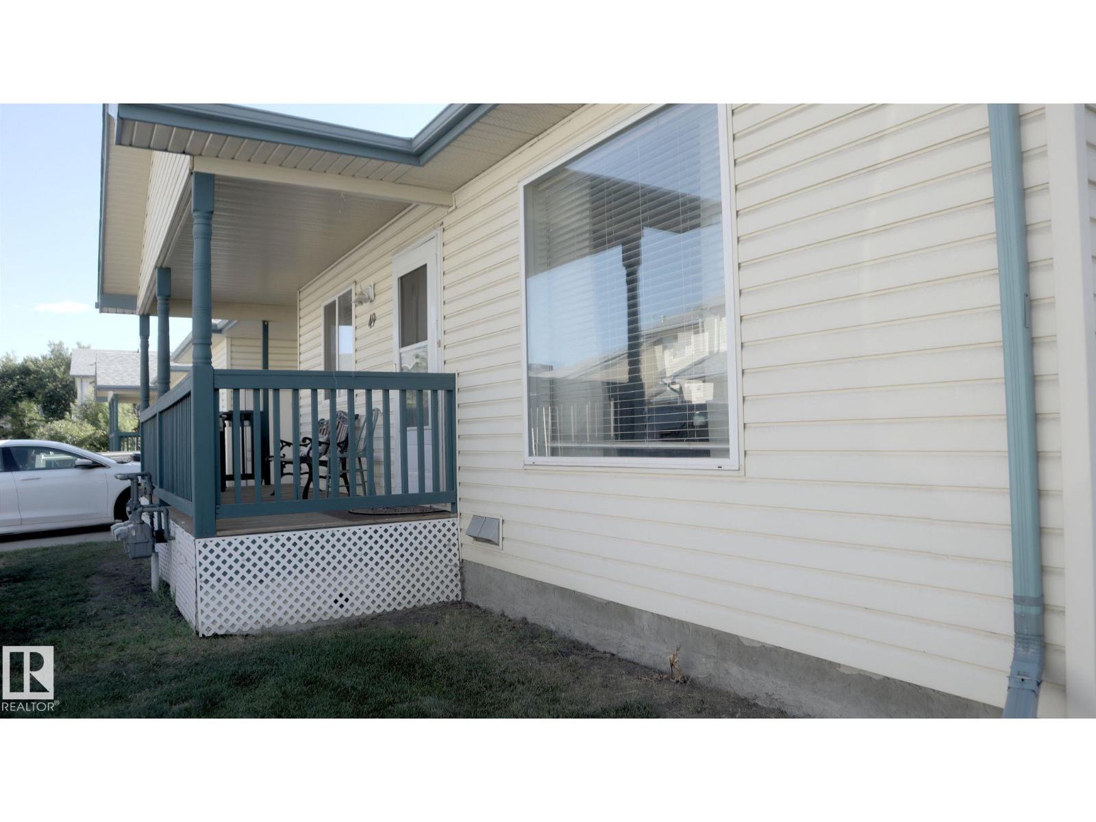 Photo 2 of 49 10909 106 St Nw, Edmonton AB