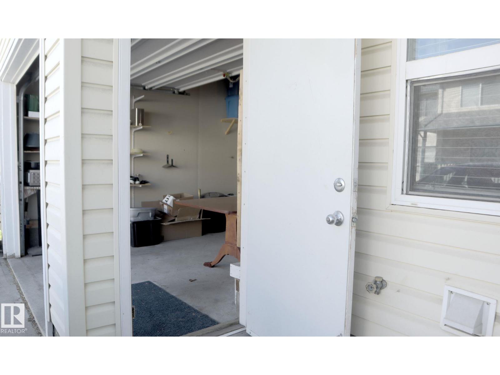 Photo 26 of 49 10909 106 St Nw, Edmonton AB