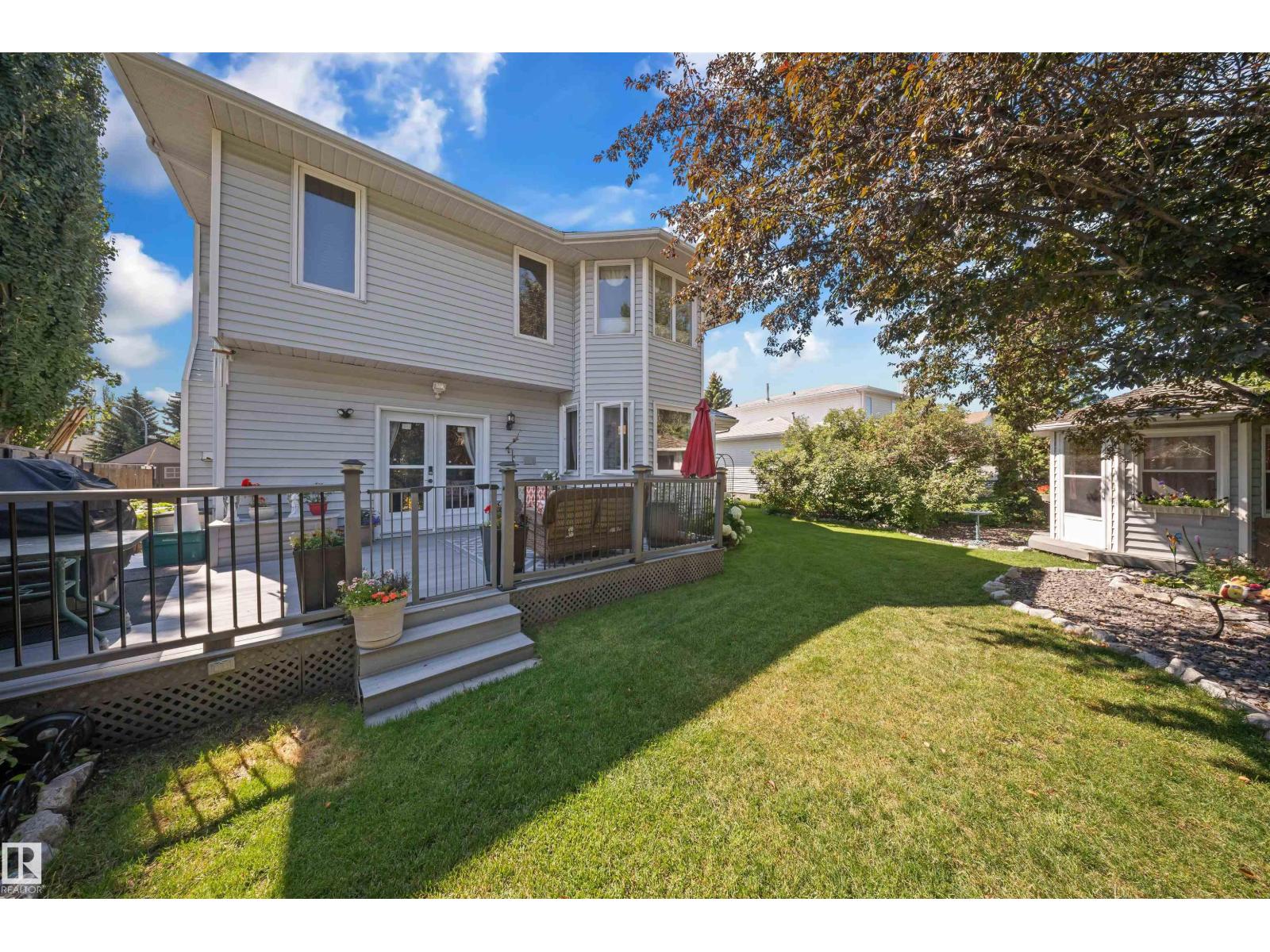 Photo 3 of 18308 60 Av Nw, Edmonton AB