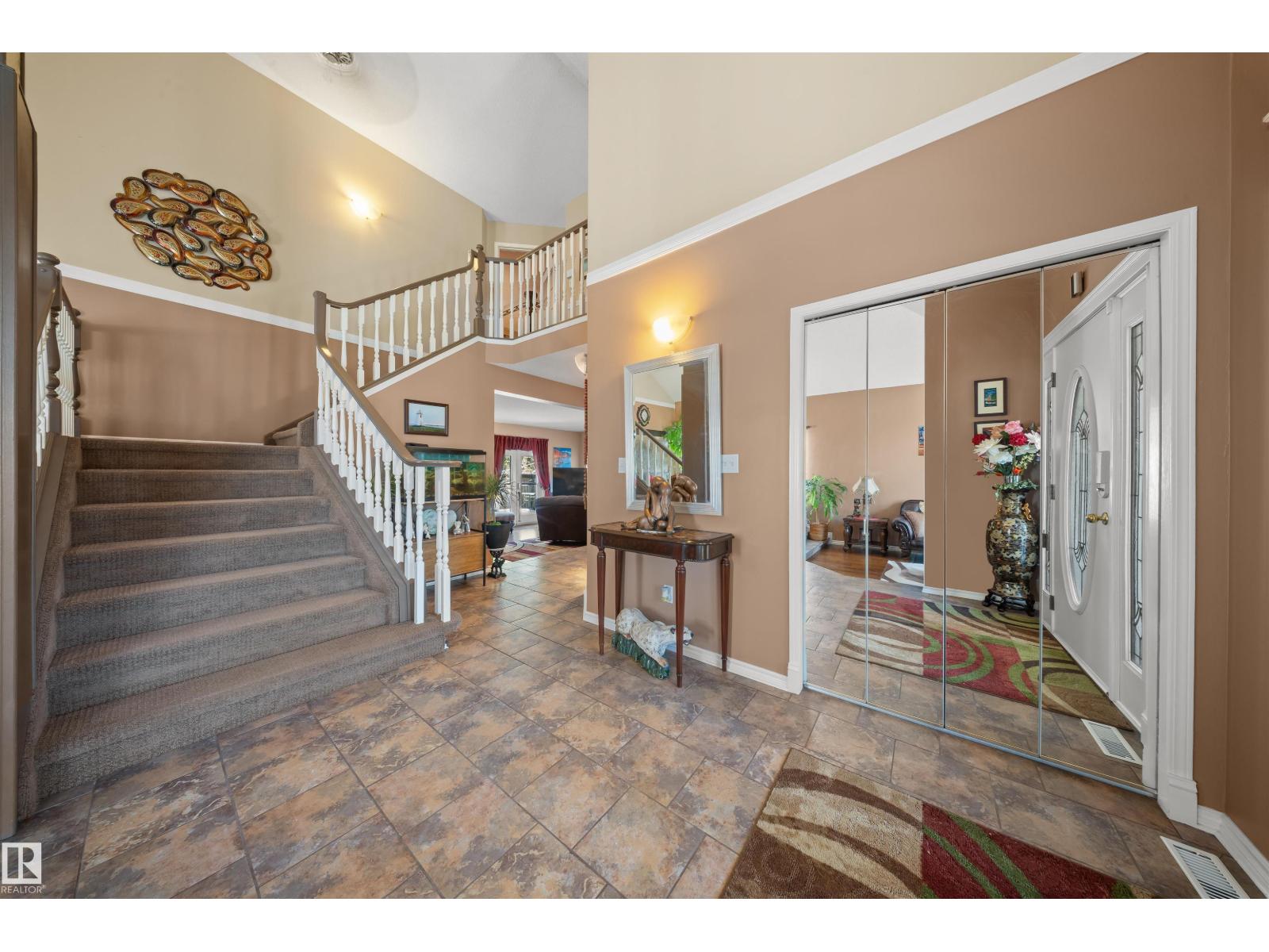 Photo 1 of 18308 60 Av Nw, Edmonton AB
