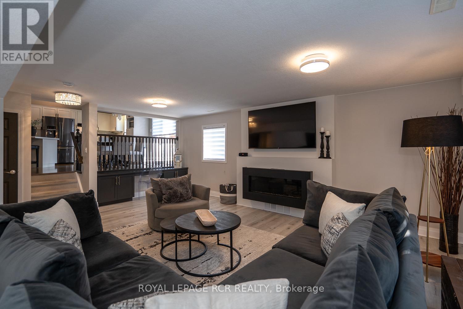 Photo 19 of 80 Spencer Avenue, Orangeville ON