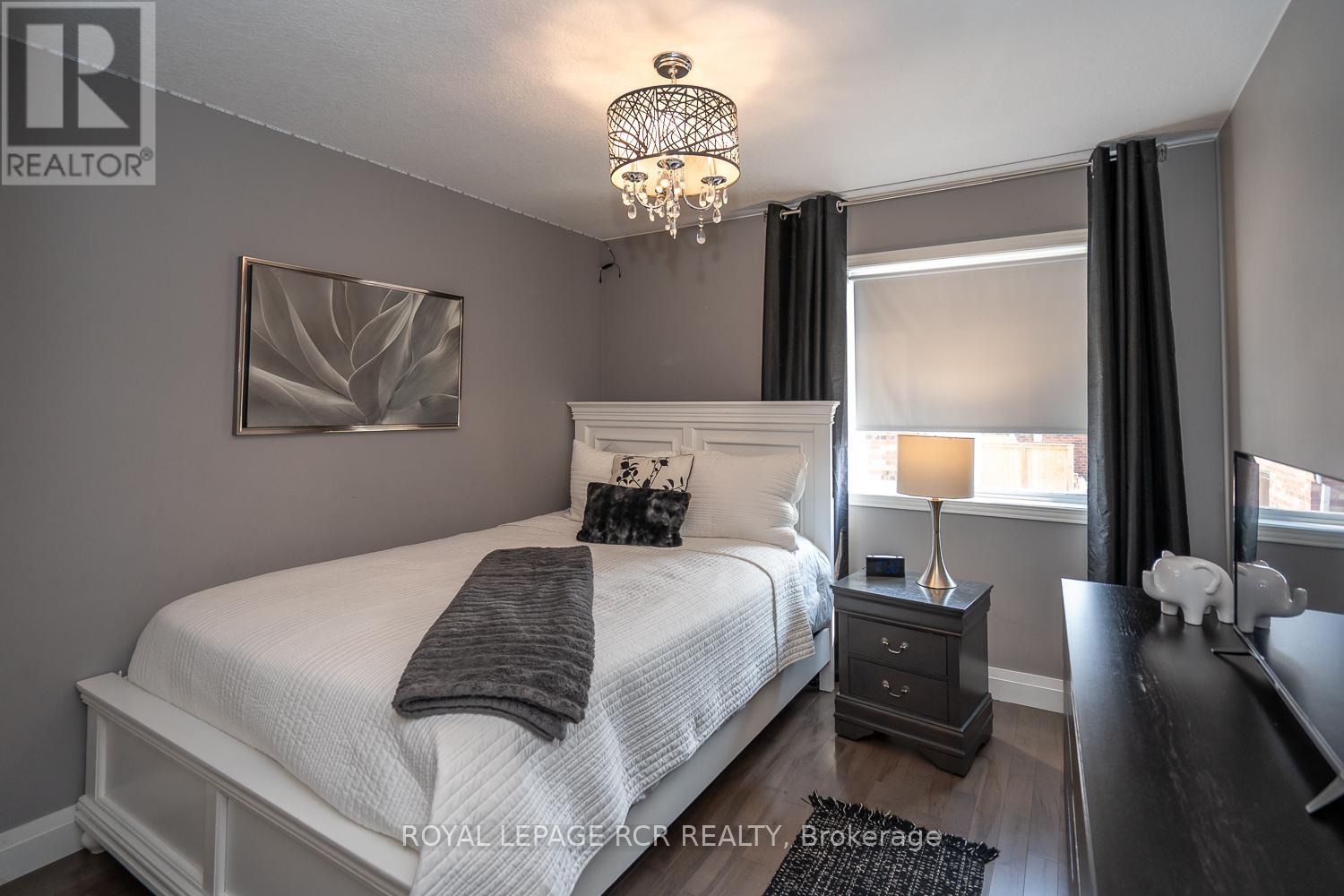 Photo 25 of 80 Spencer Avenue, Orangeville ON