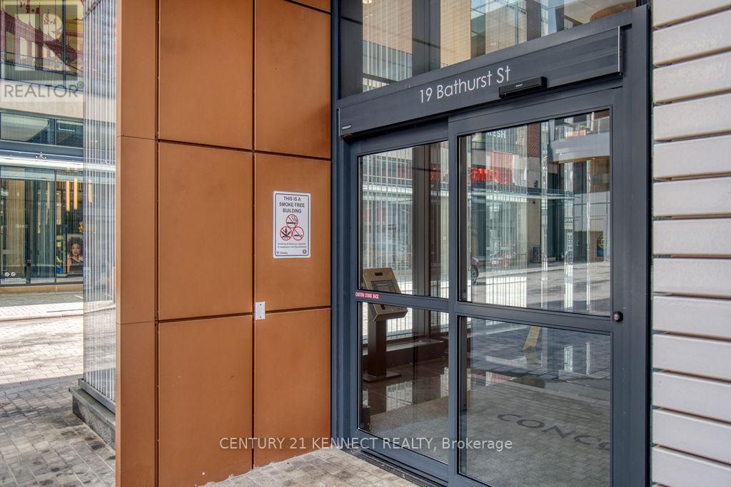 Photo 17 of 3108 19 Bathurst Street, Toronto ON