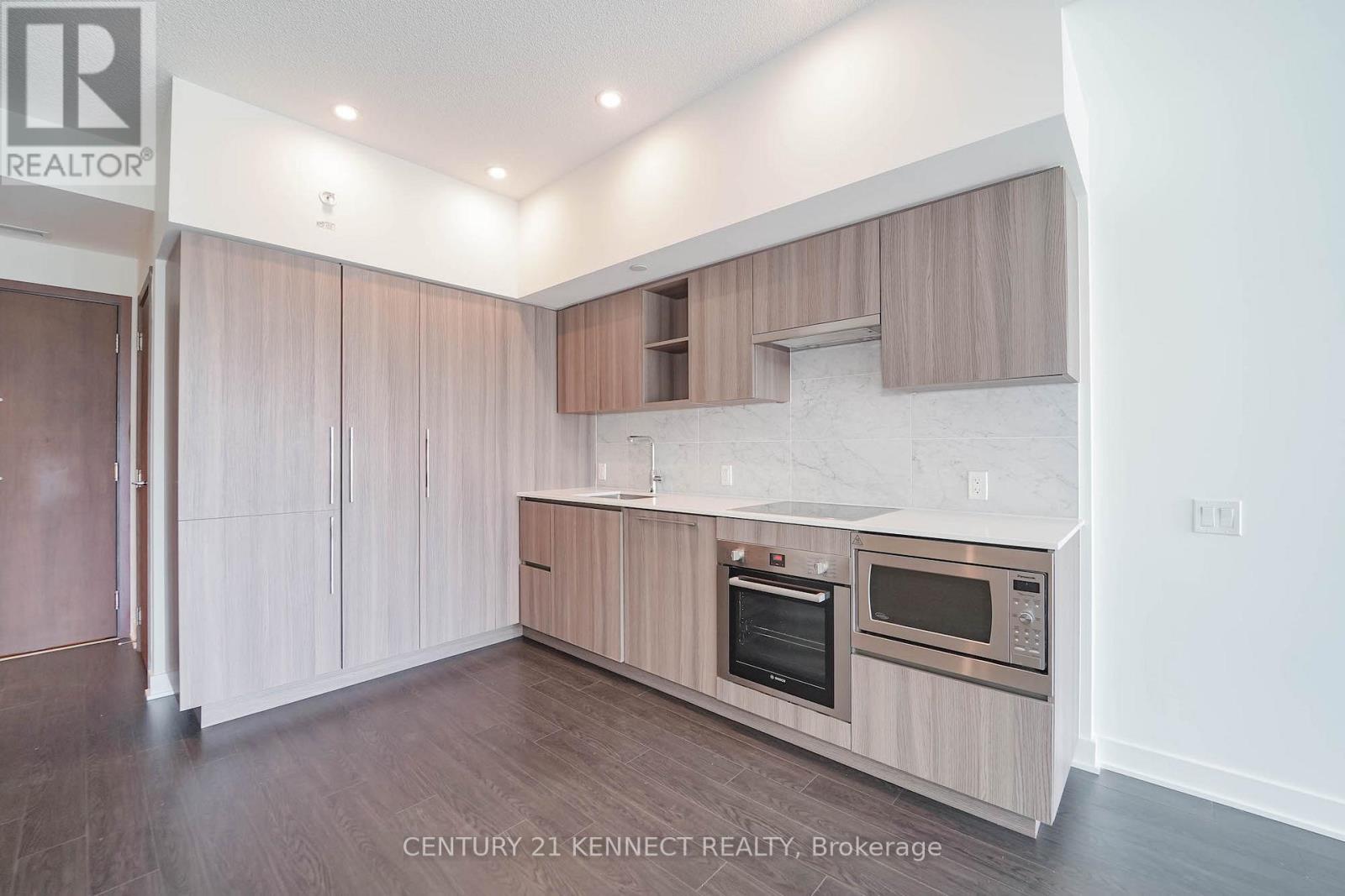 Photo 1 of 3108 19 Bathurst Street, Toronto ON