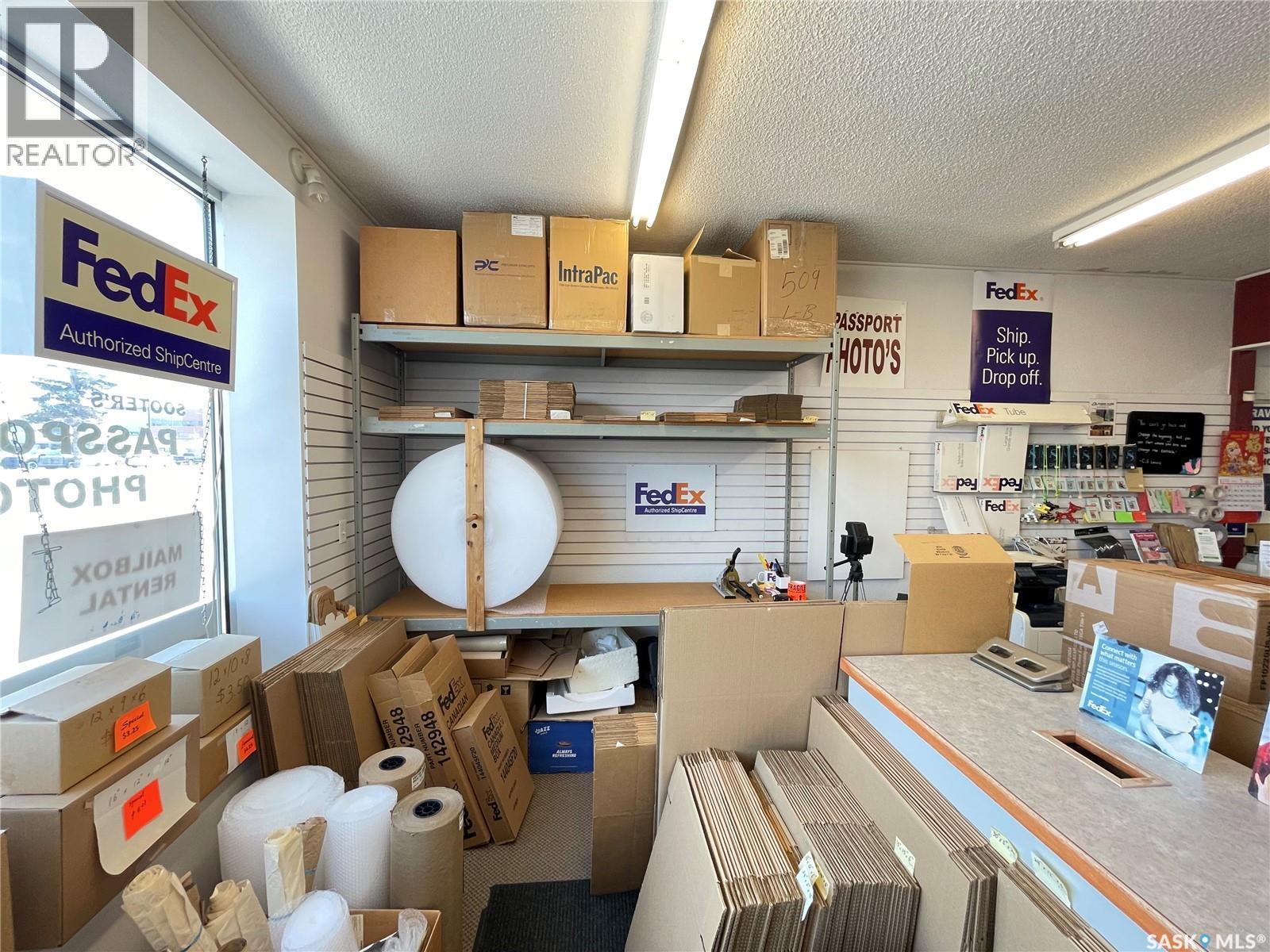 Photo 6 of 920 Albert Street, Regina SK