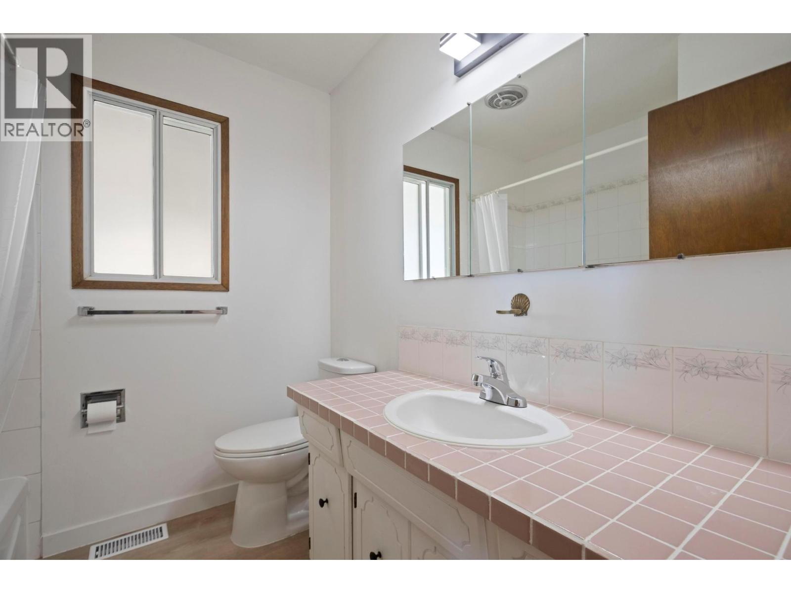  1163 Menu Road, West Kelowna