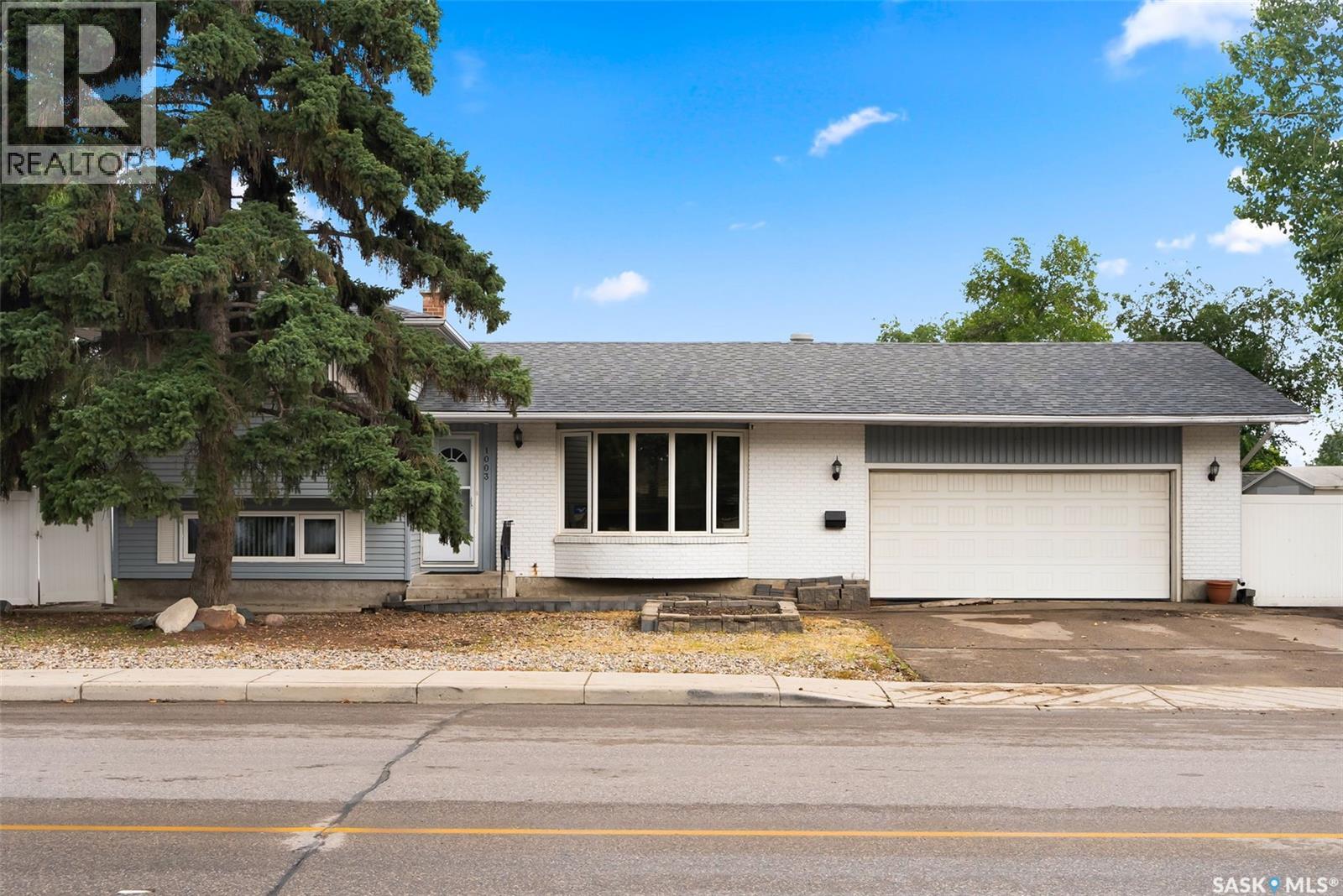 Photo 29 of 1003 Broad Street N, Regina SK