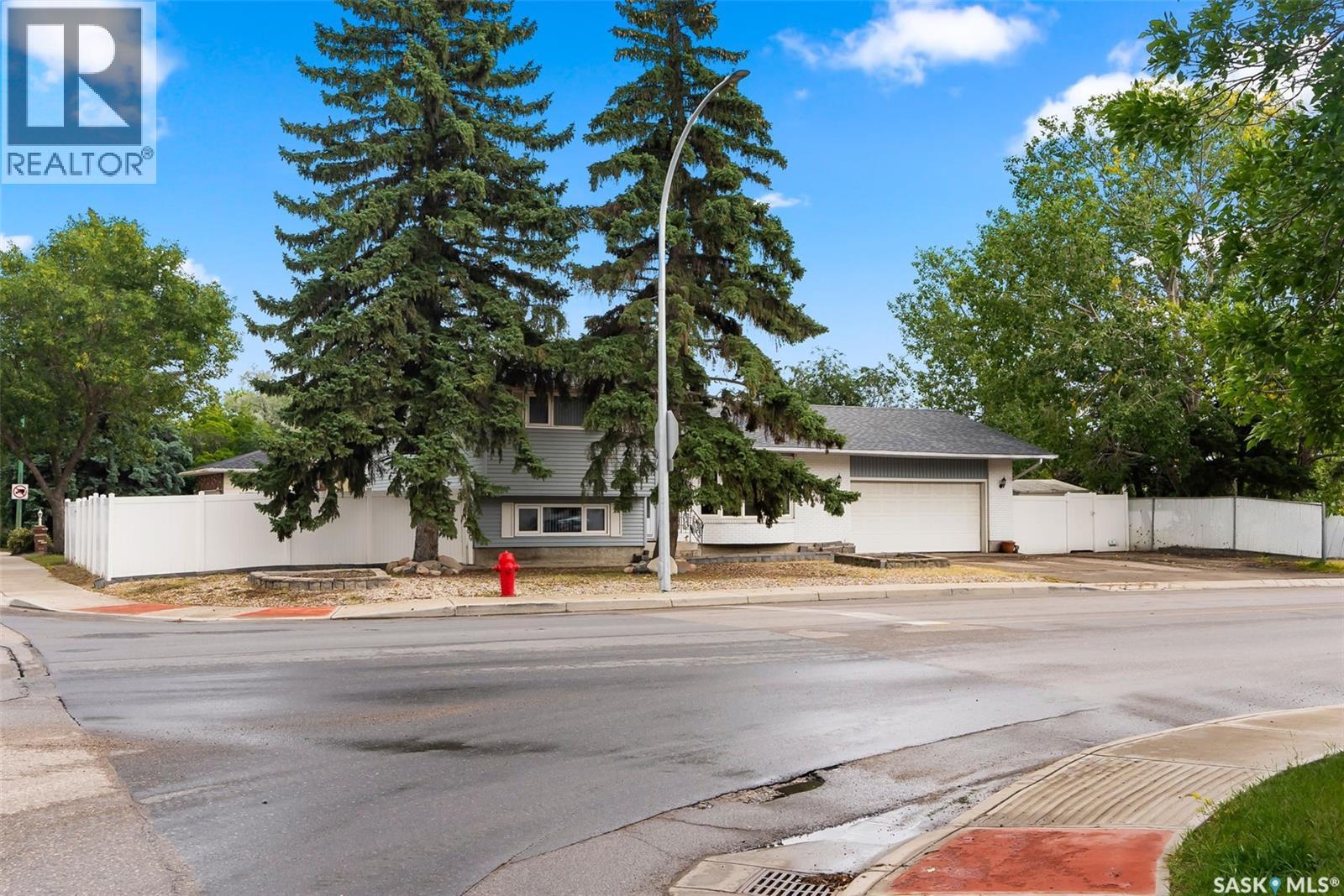 Photo 23 of 1003 Broad Street N, Regina SK