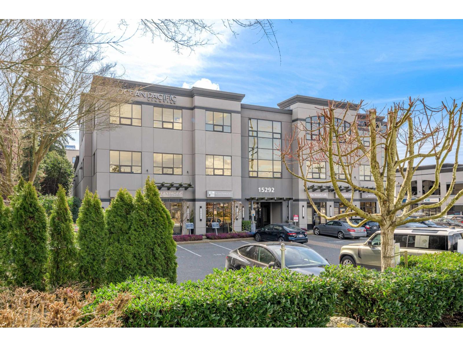 Photo 25 of 304 15292 Croydon Drive, Surrey BC