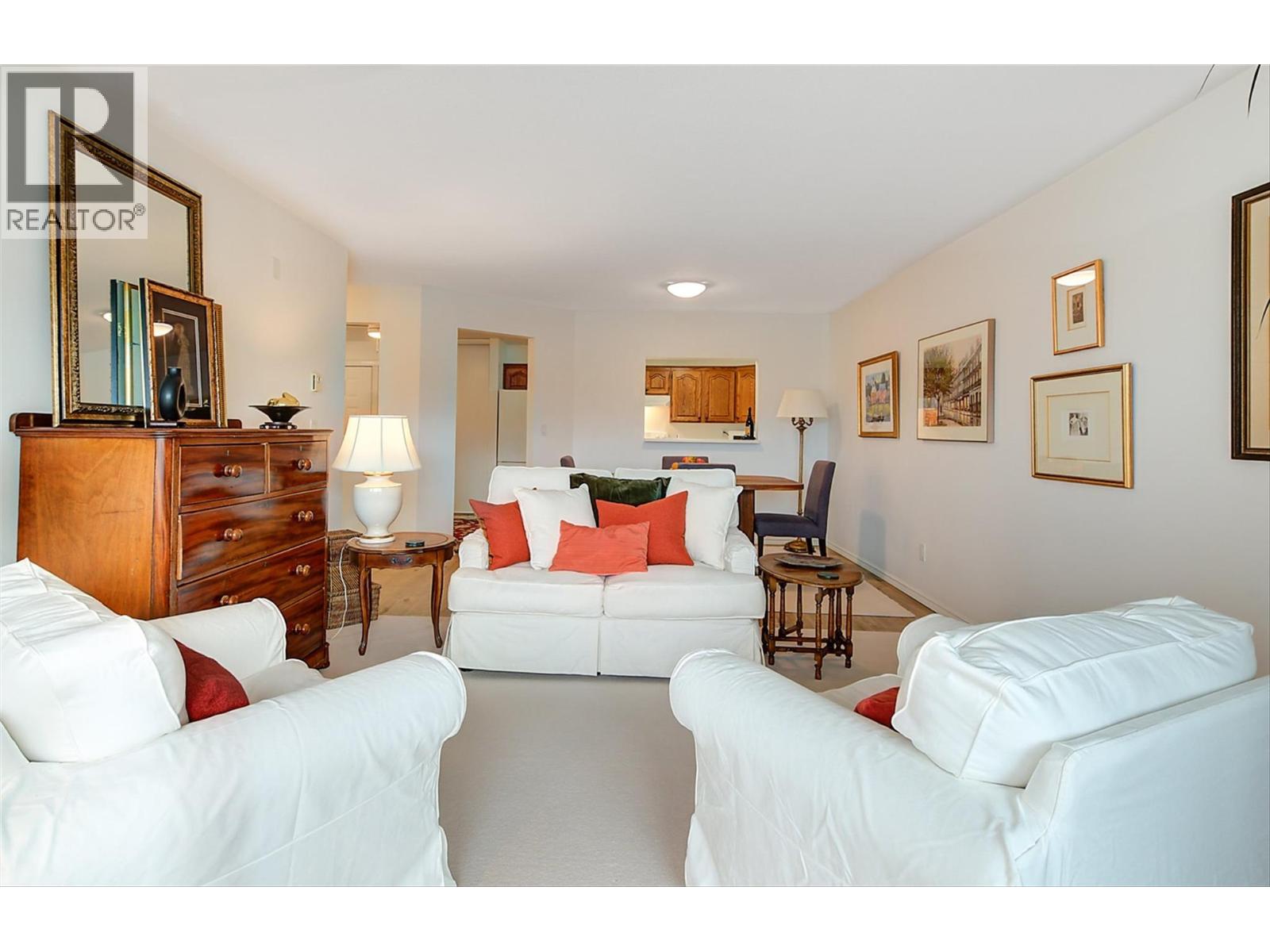 212 1329 KLO Road, Kelowna