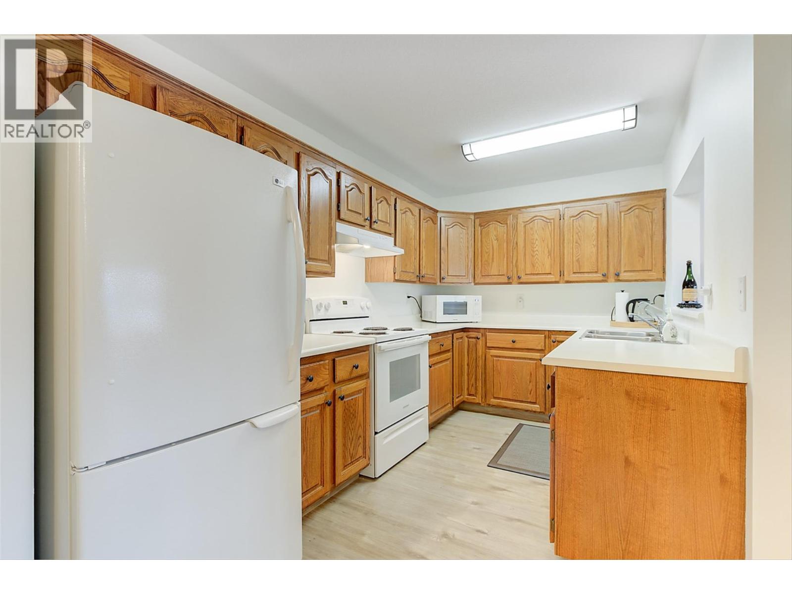 212 1329 KLO Road, Kelowna