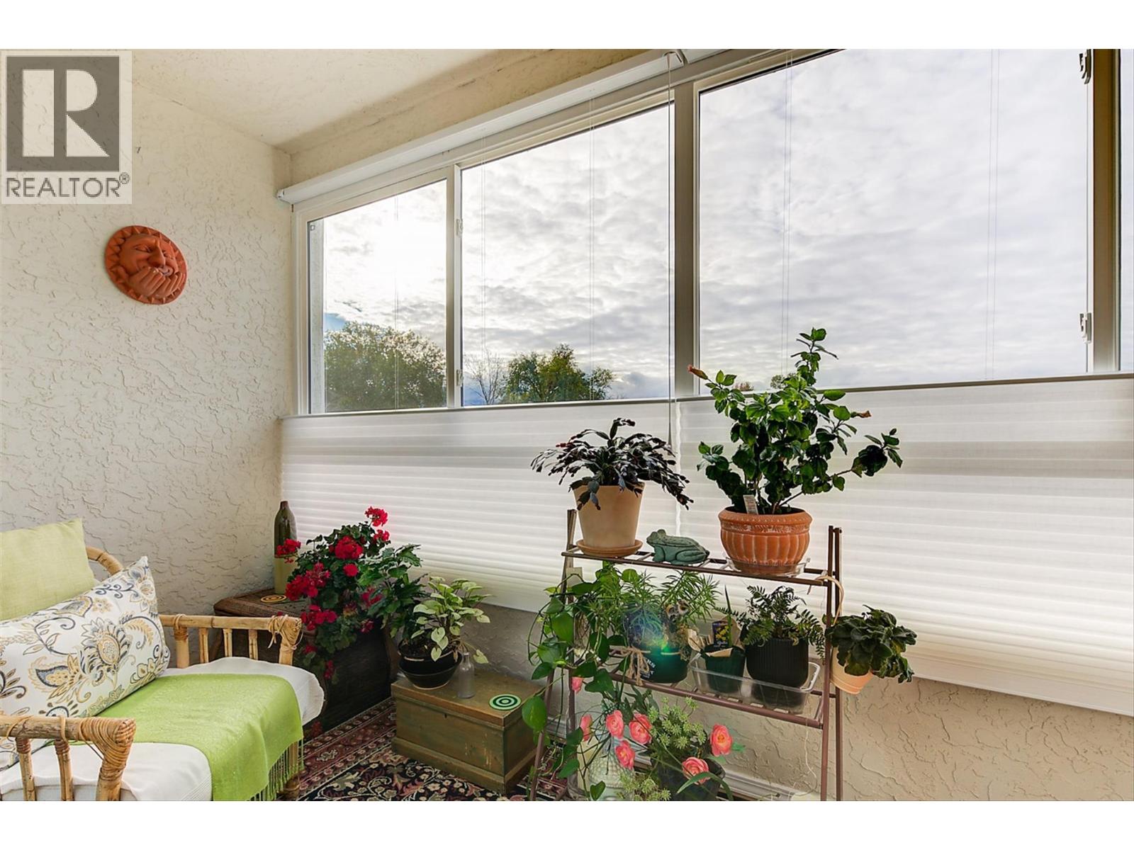 212 1329 KLO Road, Kelowna
