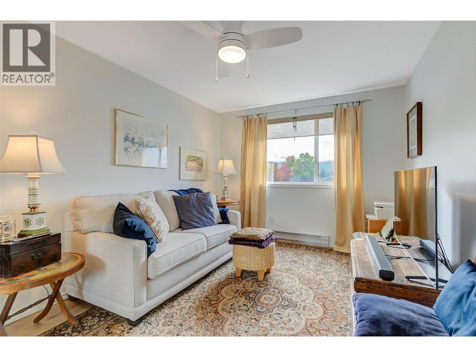 212 1329 KLO Road, Kelowna