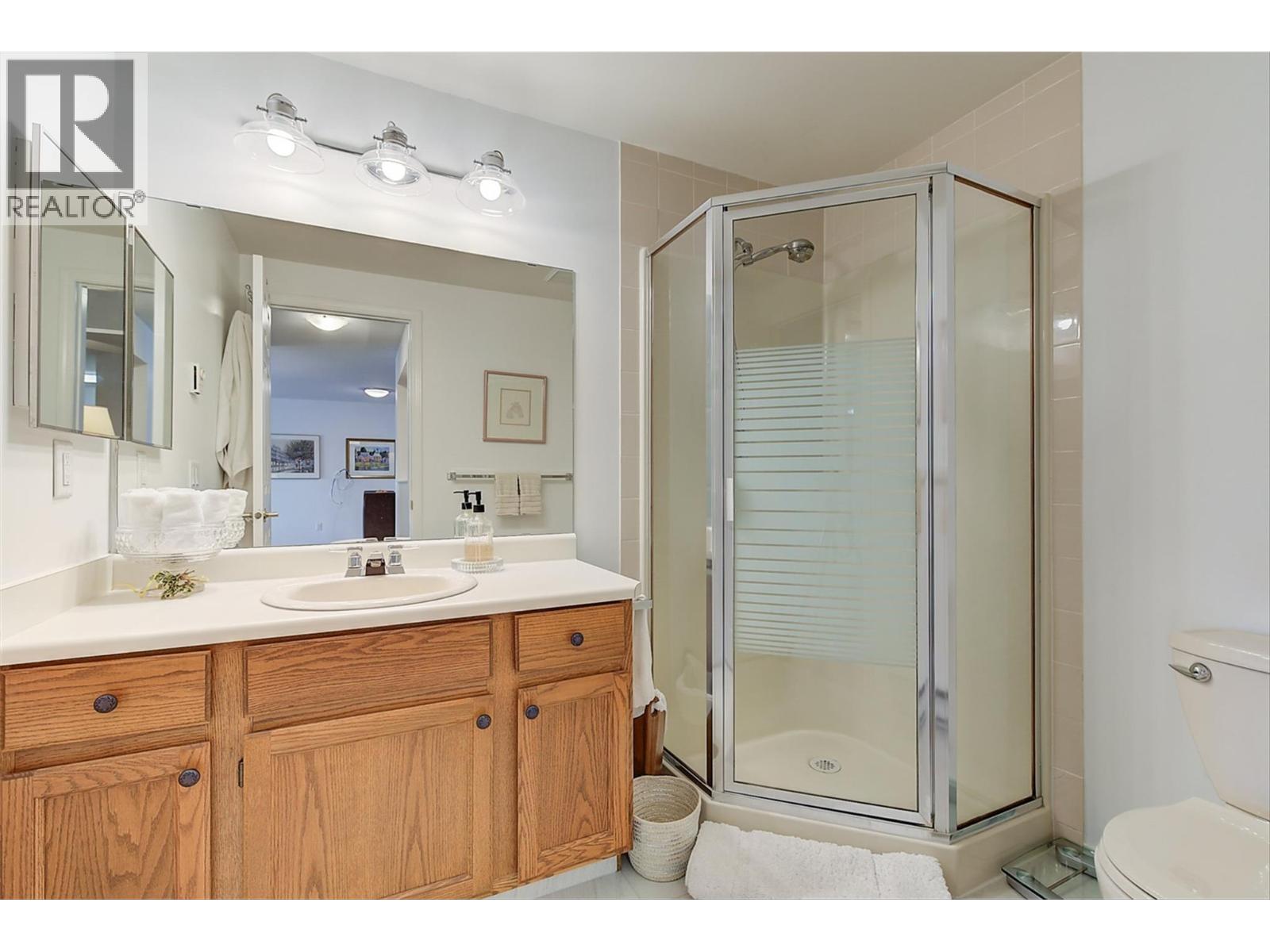 212 1329 KLO Road, Kelowna