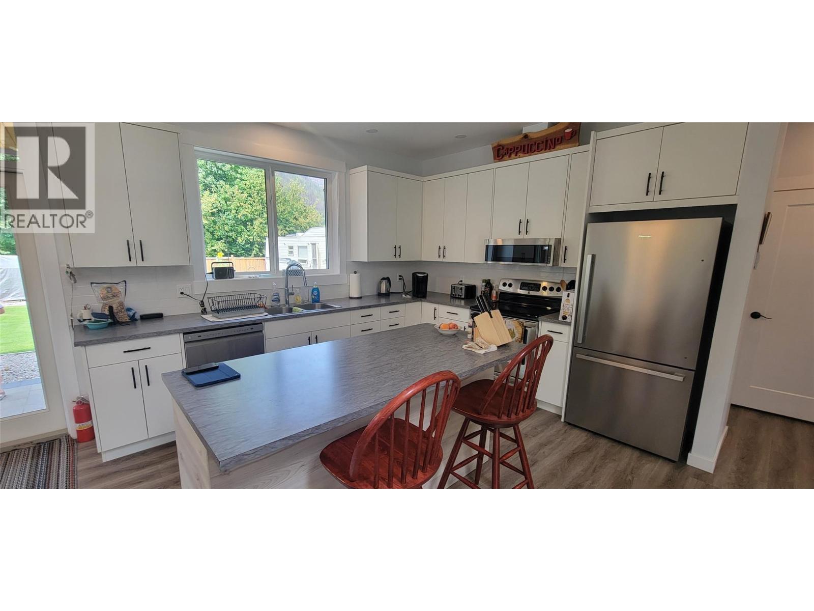 Photo 1 of 611 Hume Street, Slocan BC