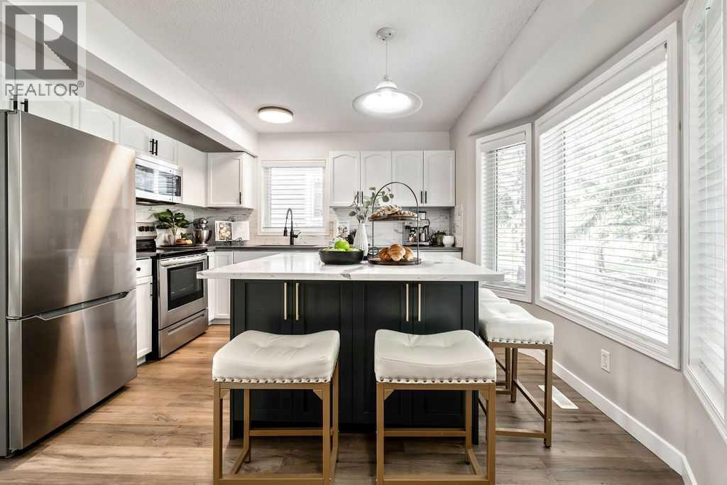 Single Family House for Sale in  Regal Park NE Renfrew Calgary 