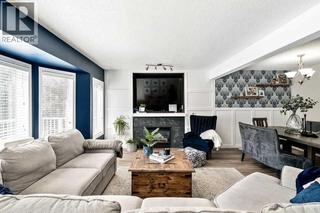 Single Family House for Sale in  Regal Park NE Renfrew Calgary 
