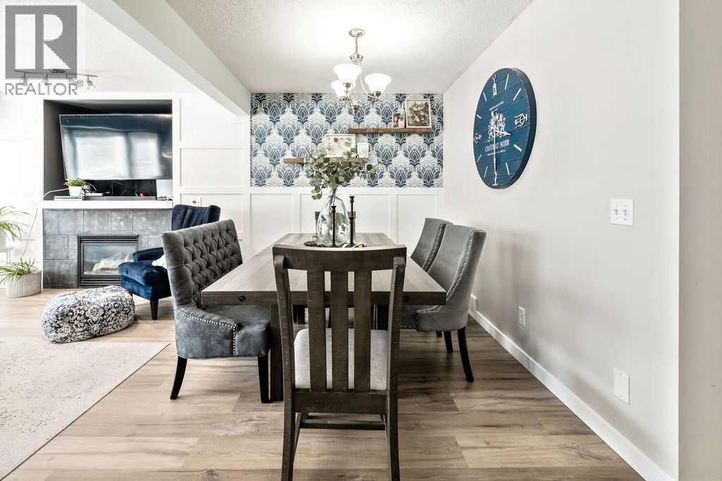 Single Family House for Sale in  Regal Park NE Renfrew Calgary 