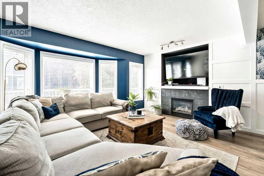 Single Family House for Sale in  Regal Park NE Renfrew Calgary 