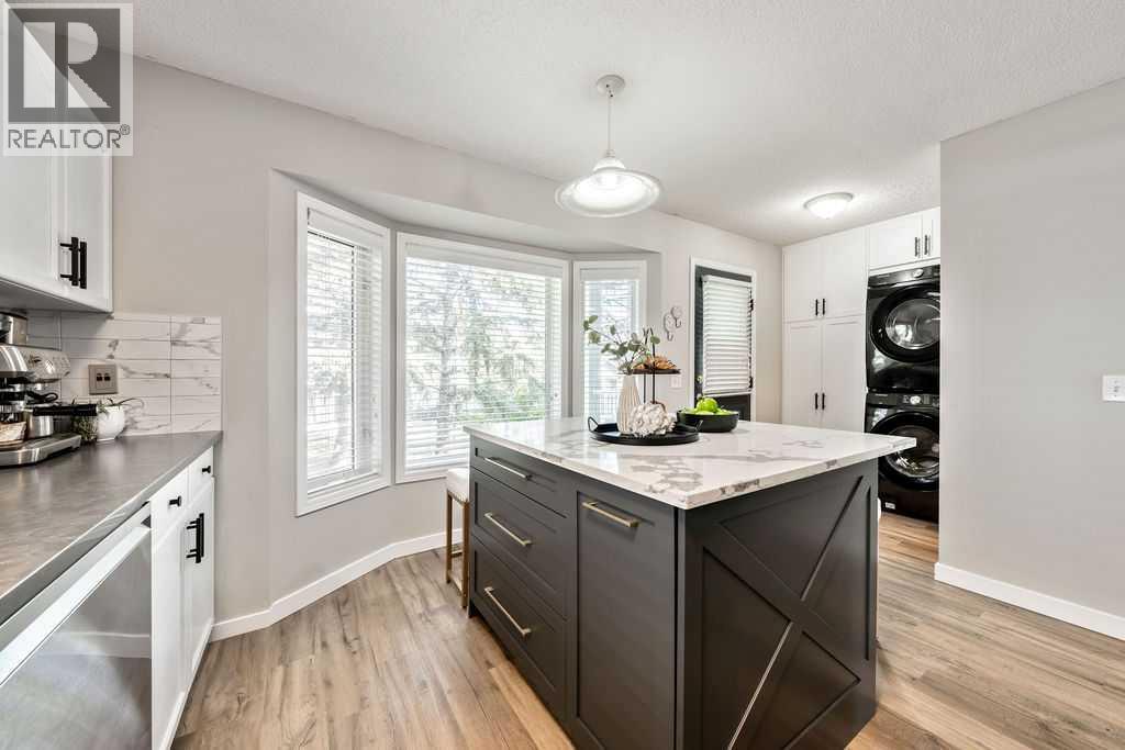 Single Family House for Sale in  Regal Park NE Renfrew Calgary 