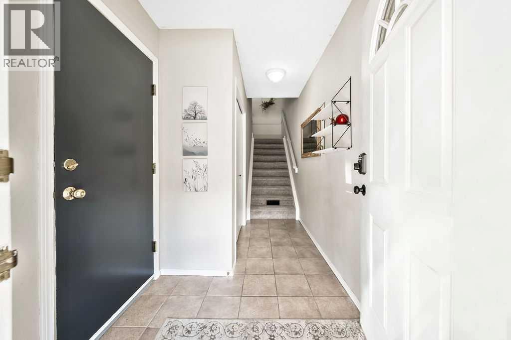 Single Family House for Sale in  Regal Park NE Renfrew Calgary 