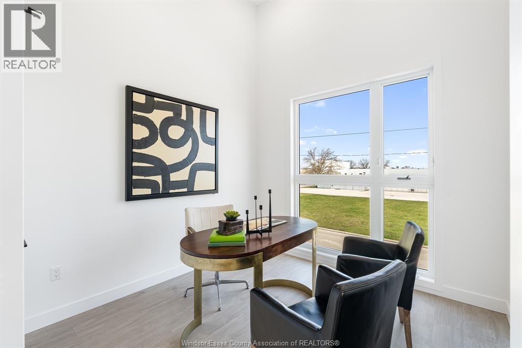 Photo 5 of 2035 2031 Seneca Street, Windsor ON