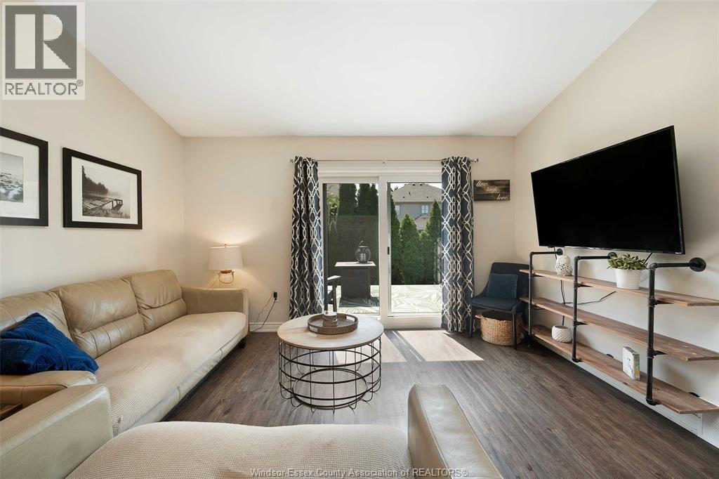 Photo 5 of 3771 Prairie Court, Windsor ON