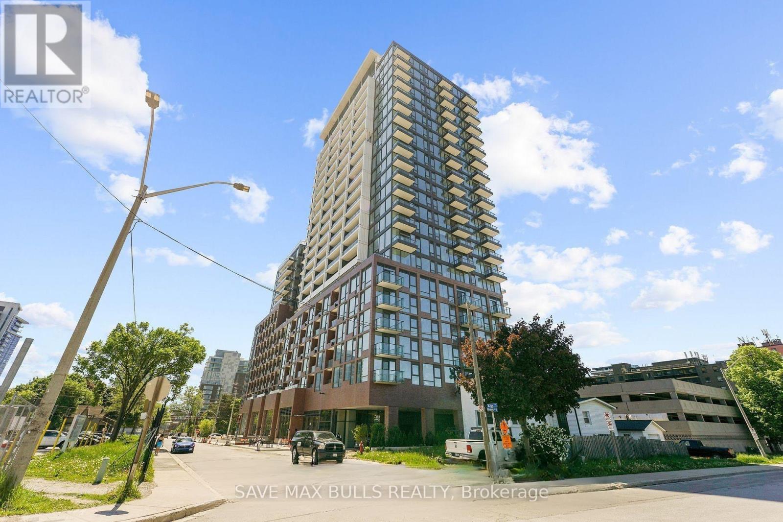 Photo 13 of 723 28 Ann Street, Mississauga ON