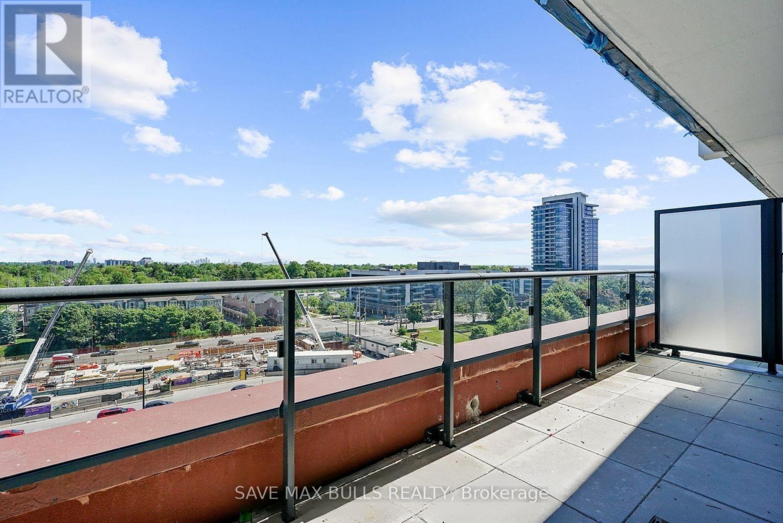 Photo 9 of 723 28 Ann Street, Mississauga ON