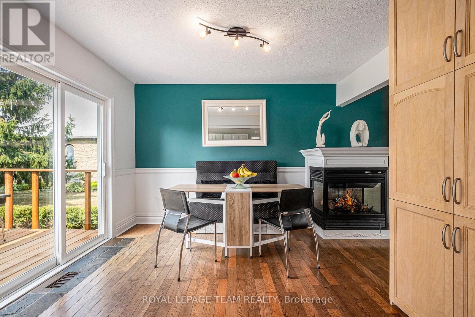 Photo 10 of 32 Butterwick Street, Ottawa ON
