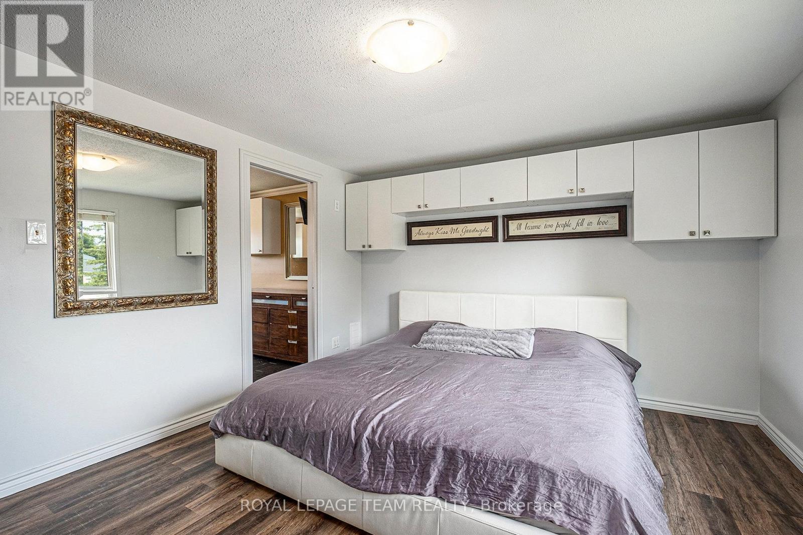 Photo 7 of 32 Butterwick Street, Ottawa ON