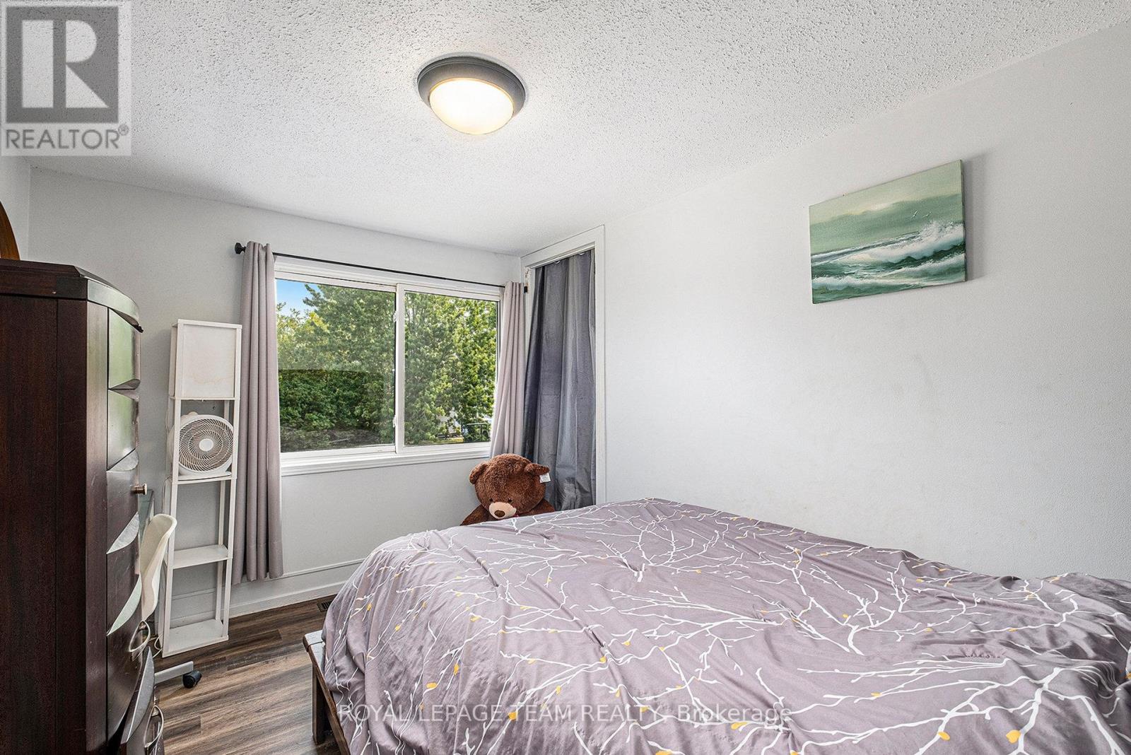 Photo 12 of 32 Butterwick Street, Ottawa ON