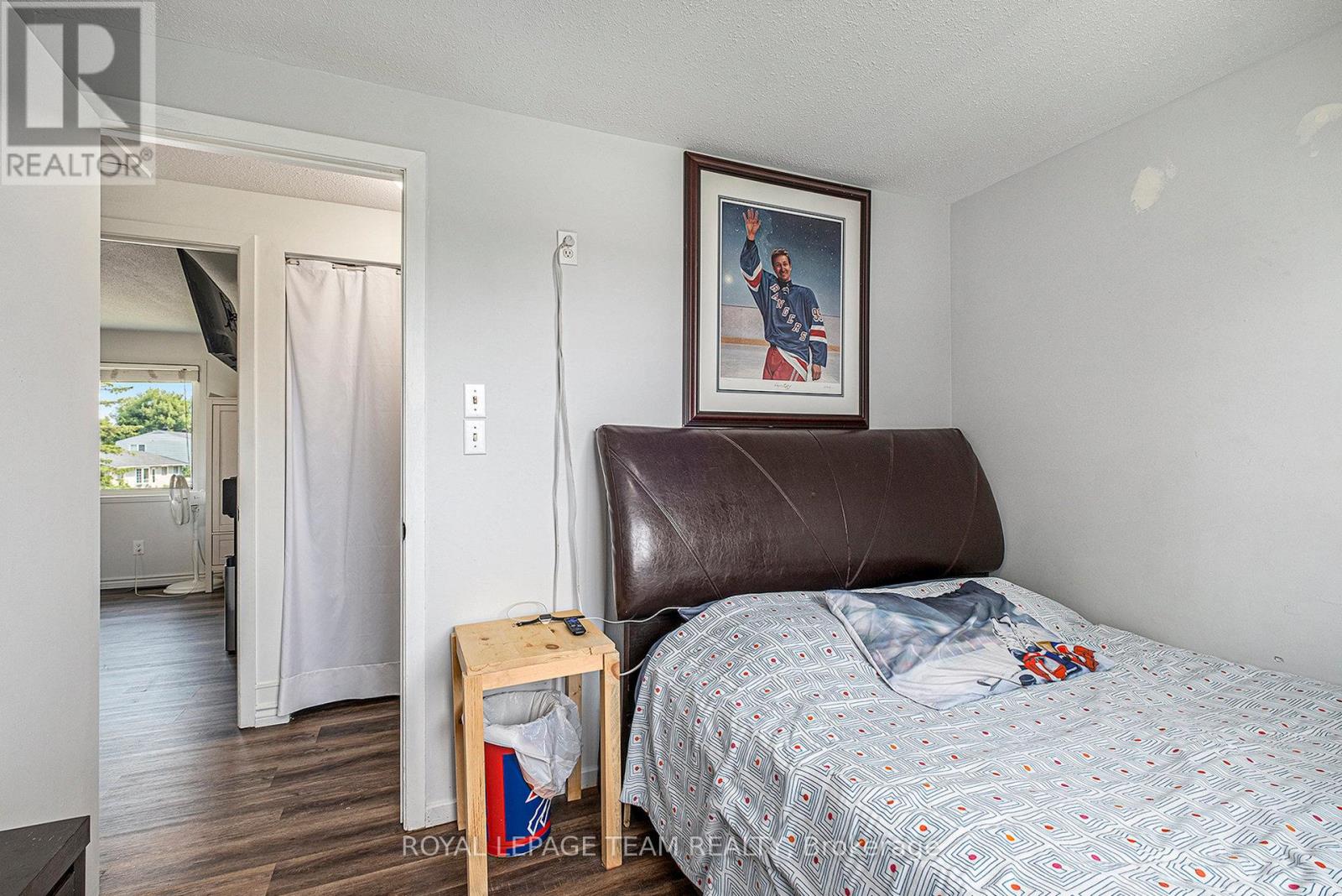 Photo 1 of 32 Butterwick Street, Ottawa ON
