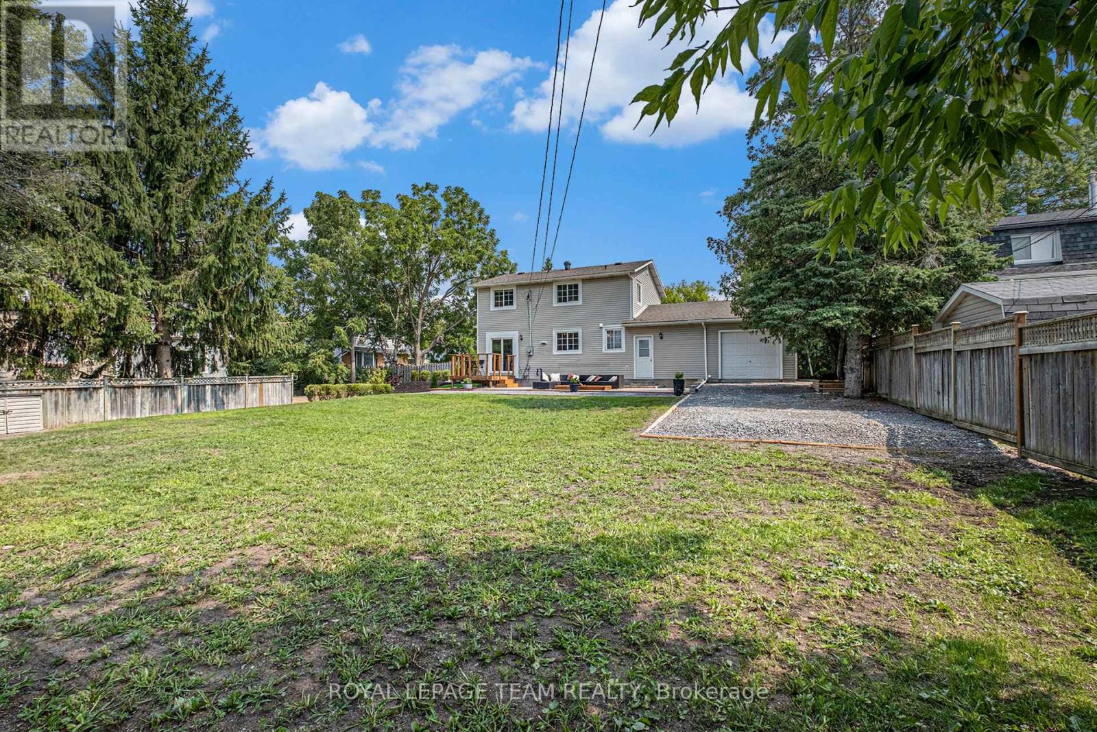 Photo 13 of 32 Butterwick Street, Ottawa ON