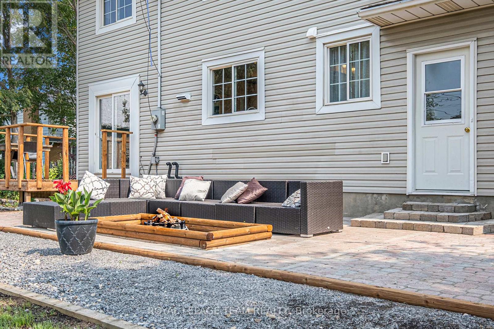 Photo 27 of 32 Butterwick Street, Ottawa ON
