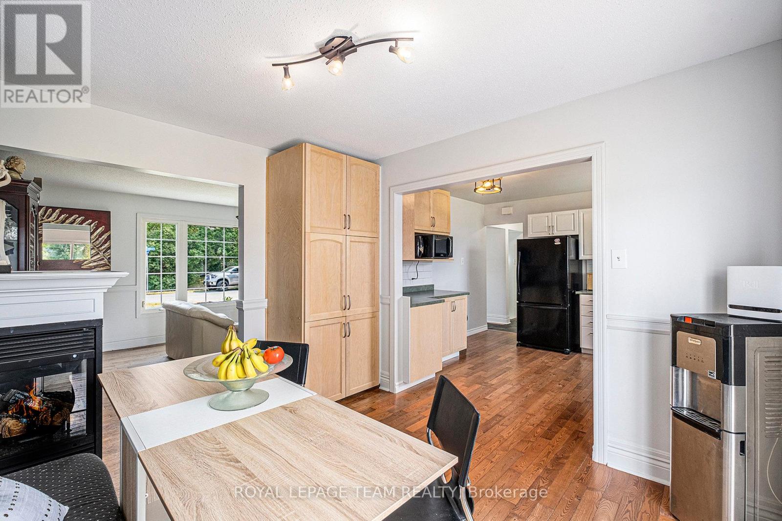 Photo 8 of 32 Butterwick Street, Ottawa ON