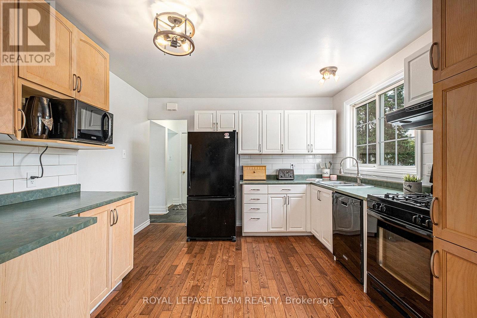 Photo 29 of 32 Butterwick Street, Ottawa ON