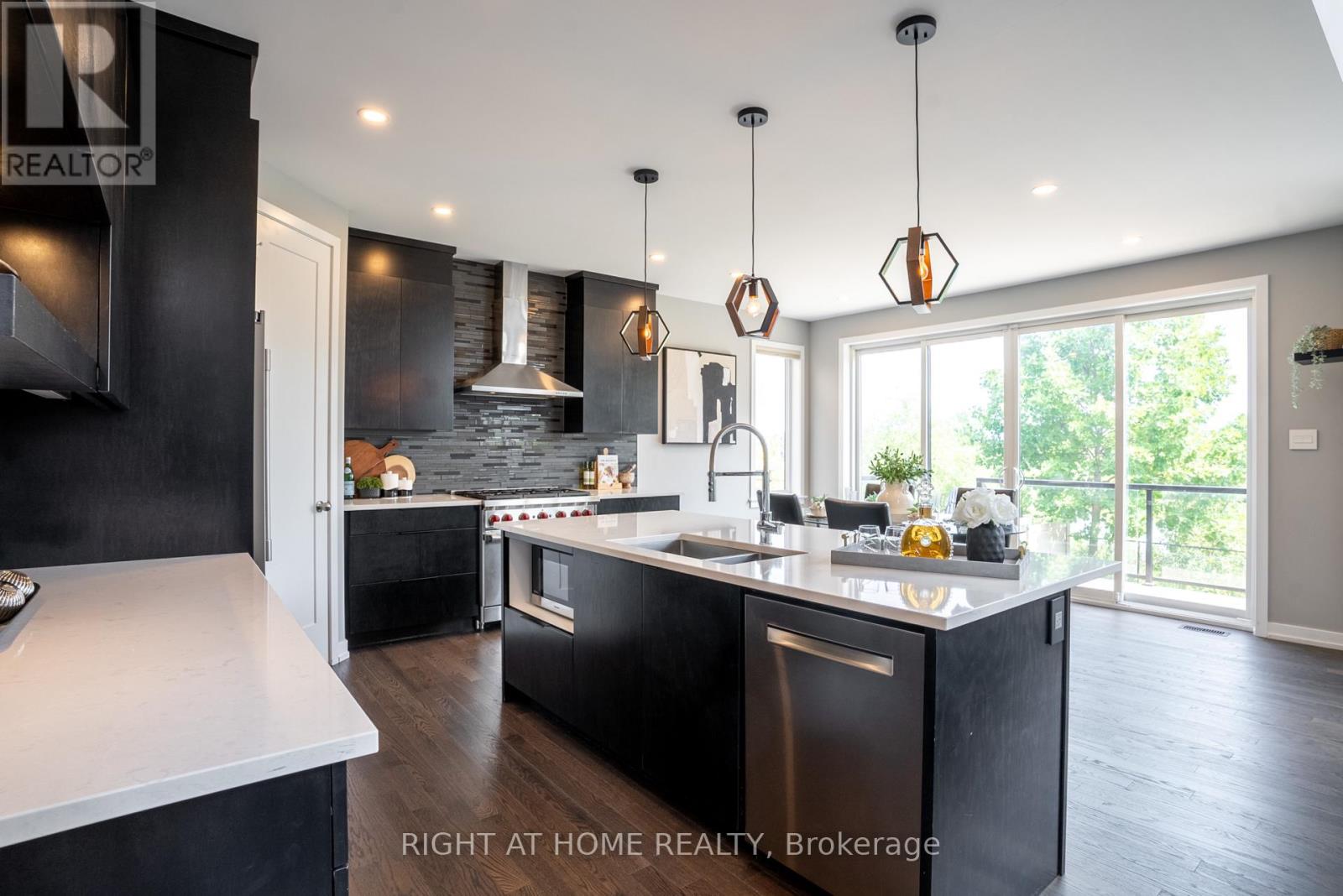 Photo 37 of 345 Andalusian Crescent, Ottawa ON